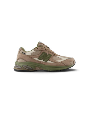 U20105HA Uni ABZORB 2010 Sneakers in suede e tessuto U20105HA Uni New Balance 