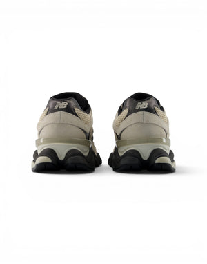U90606H1 Uni  U90606H1 Uni New Balance 