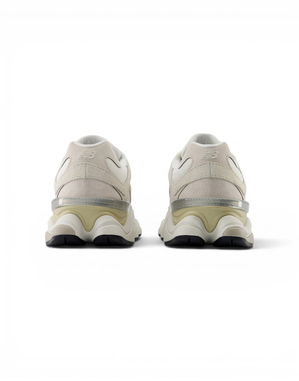 U9060WHT Uni  U9060WHT Uni New Balance 