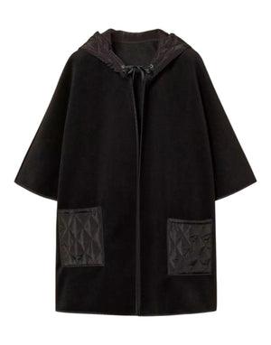 252TA4240 00006 Poncho in Maglia con Tasche 252TA4240 00006 Twinset 