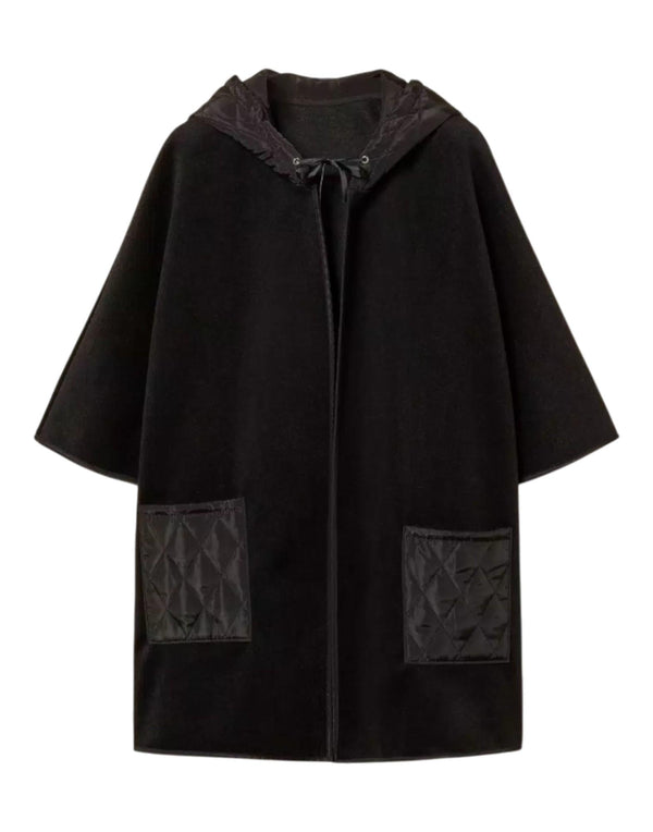 252TA4240 00006 Poncho in Maglia con Tasche 252TA4240 00006 Twinset 